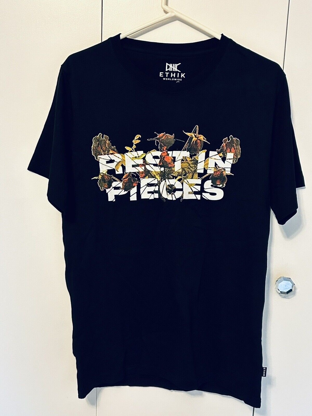 Ethik Worldwide "Rest In Pieces" Men's Graphic T-Shirt Black Size XL NWT